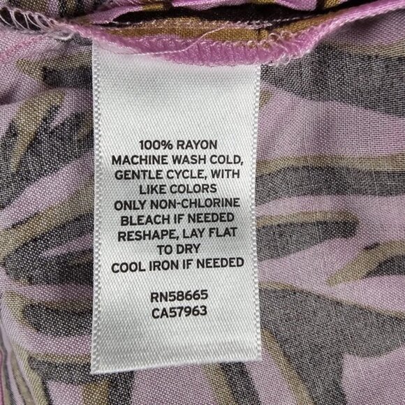 NWT BP. PINK BOUQUET RETRO ZEBRA Button up Collared LS Shirt 100% Rayon Sz XS - Picture 12 of 12